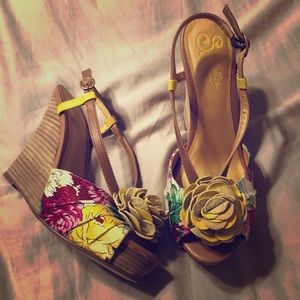 Seychelles floral wedge sandals.